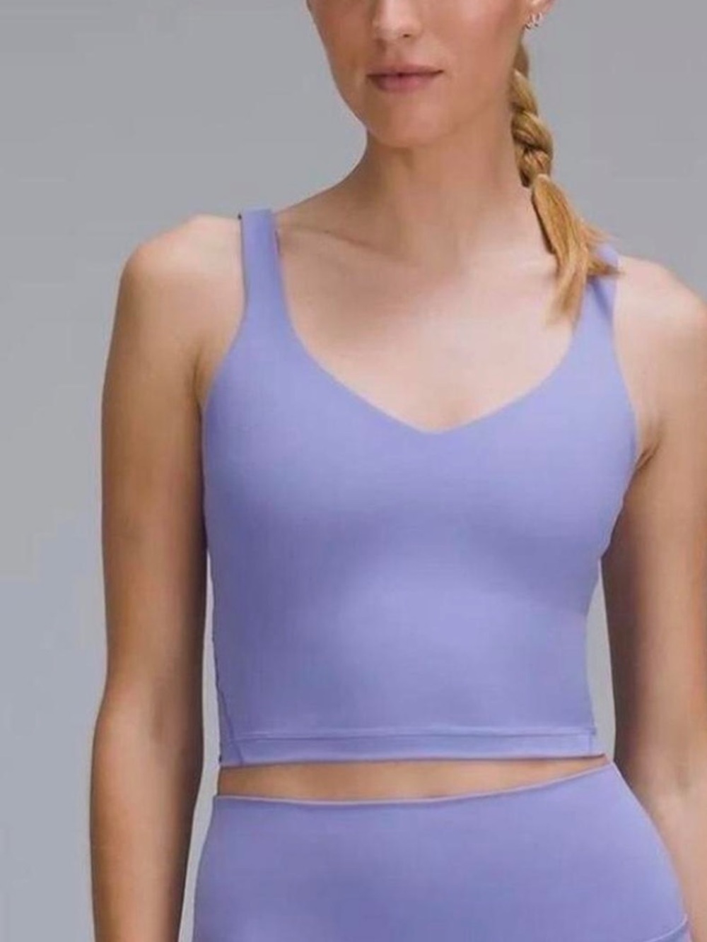 Lululemon Lavender V‑Neck Cropped Sports Bra